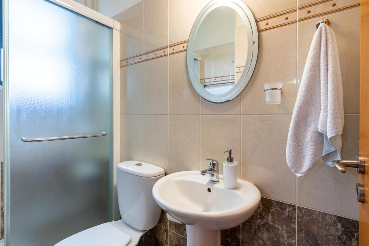 Freya 1-Bedroom Apartment In Larnaca Ngoại thất bức ảnh