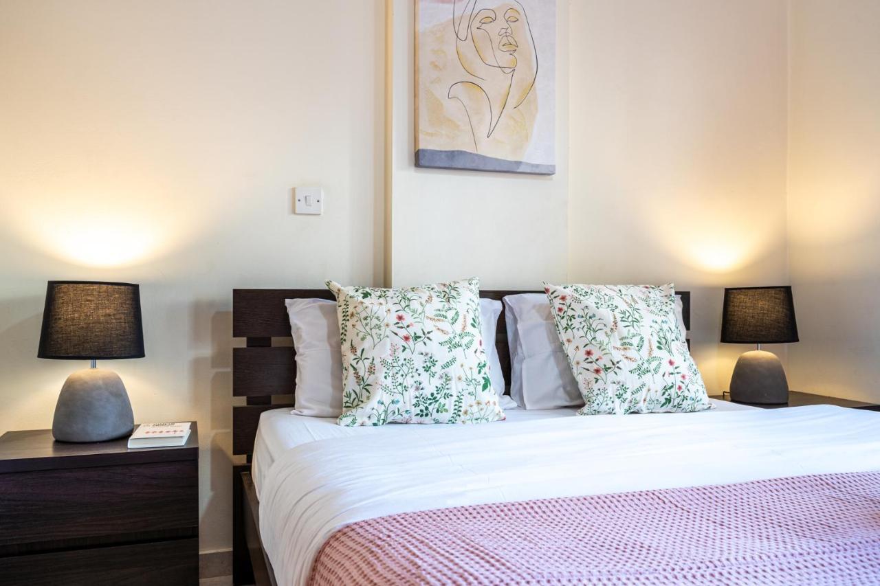 Freya 1-Bedroom Apartment In Larnaca Ngoại thất bức ảnh